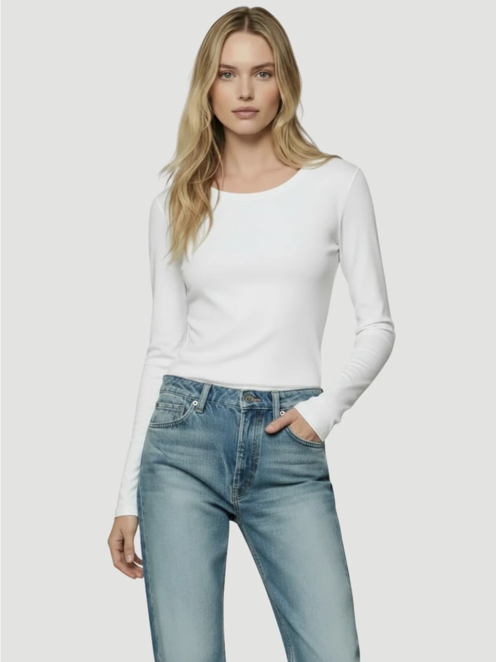 Majestic Paris for Neiman Marcus size 5 (XL) white soft touch long sleeve tee